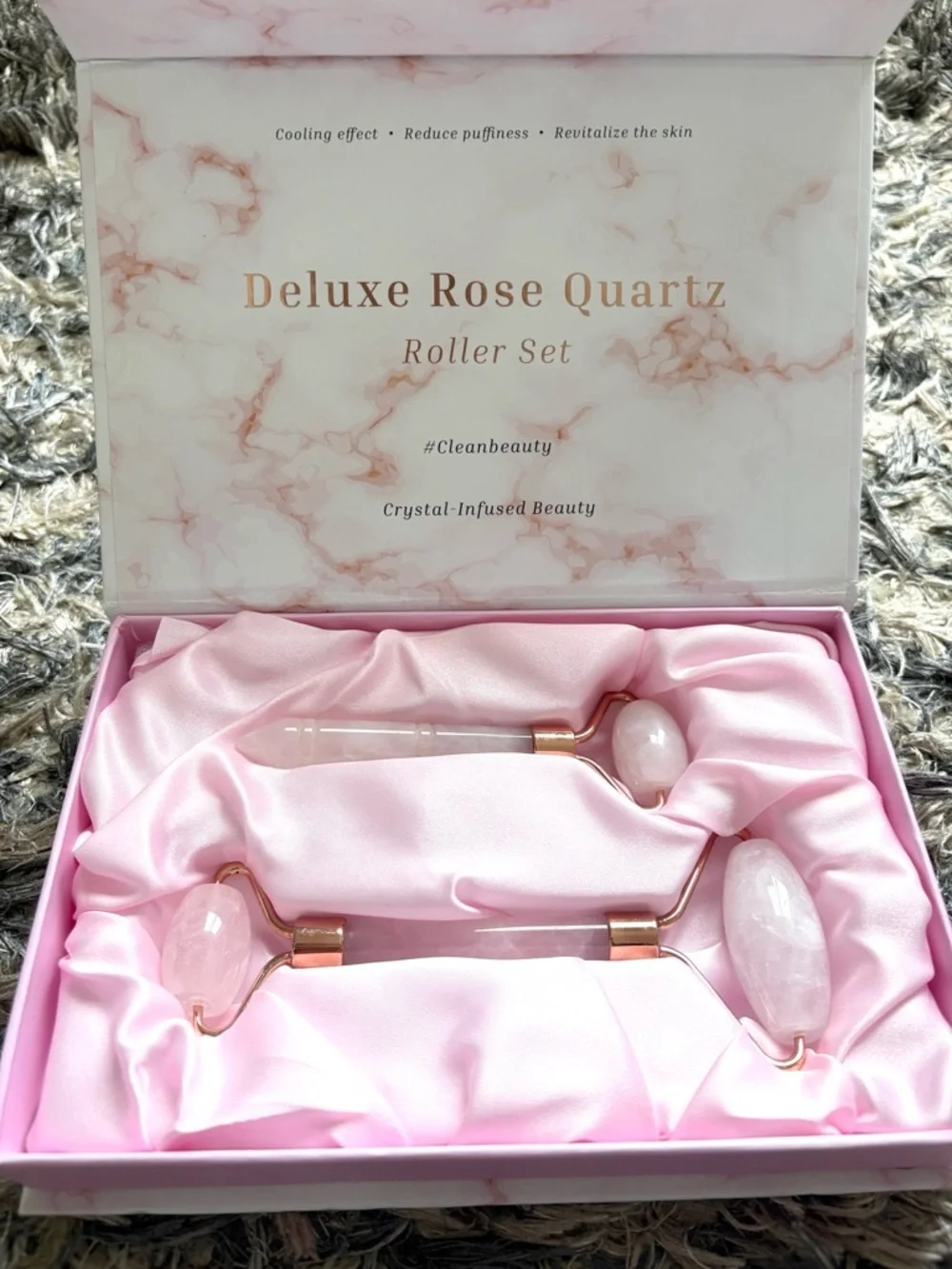 Deluxe Rose Quartz Facial Roller Set - Pink